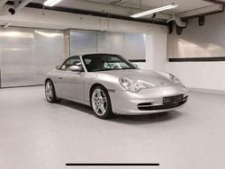 Silber Gebraucht 2001 Porsche 996 Cabrio | 30.900 €