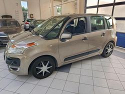 Gold Gebraucht 2011 Citroën C3 Picasso Tendance Van / Kleinbus | 4.999 € (Fairer Preis)
