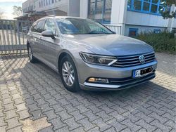 Grau Gebraucht 2016 VW Passat Comfortline Kombi | 10.500 € (Fairer Preis)