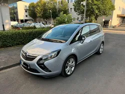 Silber Gebraucht 2014 Opel Zafira Tourer Van / Kleinbus | 8.699 € (Etwas zu teuer)
