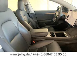 Black metallic Gebraucht 2022 Tesla Model 3 Standard Range Limousine | 26.350 € (Superpreis)