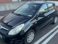 Schwarz Gebraucht 2011 Hyundai i20 Kleinwagen | 3.800 € (Fairer Preis)