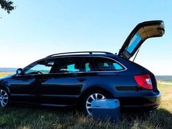 Schwarz Gebraucht 2014 Skoda Superb Ambition Limousine | 9.400 € (Fairer Preis)