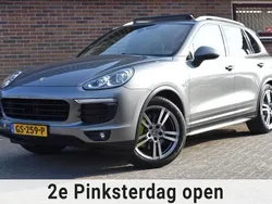 Grau Gebraucht 2015 Porsche Cayenne Sport SUV | 26.828 € (Fairer Preis)