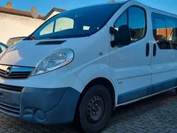 Weiß Gebraucht 2013 Opel Vivaro Van | 11.990 € (Teuer)