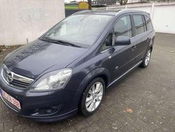 Metro metallic Gebraucht 2011 Opel Zafira Innovation Van / Kleinbus | 3.700 € (Superpreis)