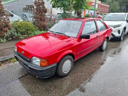 Rot Gebraucht 1989 Ford Escort Limousine | 1.950 €