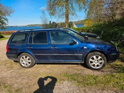 Blau Gebraucht 1999 VW Golf IV Kombi | 900 €