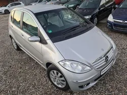 Silber Gebraucht 2006 Mercedes A170 Elegance Limousine | 1.990 €