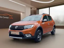 Orange Gebraucht 2018 Dacia Sandero Celebration Kleinwagen | 7.990 € (Superpreis)