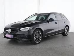 Ung schwarz Gebraucht 2023 Mercedes C300e Avantgarde Limousine | 34.556 € (Superpreis)