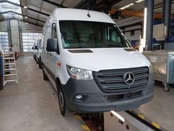 Arktikweiss Gebraucht 2023 Mercedes Sprinter Van | 35.999 € (Fairer Preis)