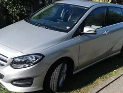 Grau Gebraucht 2017 Mercedes B180 Van / Kleinbus | 16.200 € (Guter Preis)