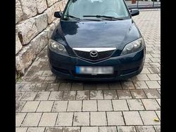 Blau Gebraucht 2007 Mazda 2 Kleinwagen | 1.500 € (Fairer Preis)