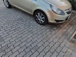 Gold Gebraucht 2008 Opel Corsa Limousine | 1.390 € (Guter Preis)