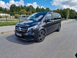 Schwarz Gebraucht 2020 Mercedes V250 Van / Kleinbus | 44.999 € (Fairer Preis)