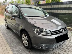 Grau Gebraucht 2011 VW Touran Van / Kleinbus | 6.600 € (Fairer Preis)
