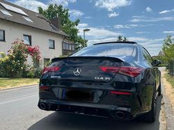 Schwarz Gebraucht 2023 Mercedes CLA35 AMG AMG Coupé | 47.100 € (Etwas zu teuer)