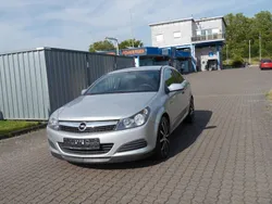 Silber Gebraucht 2006 Opel Astra GTC Basis Coupé | 2.690 € (Fairer Preis)