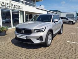 Silver dawn Gebraucht 2024 Volvo XC40 Core SUV | 34.990 € (Guter Preis)
