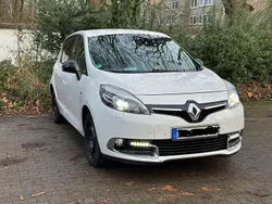 Weiß Gebraucht 2013 Renault Scénic III Bose Edition Van / Kleinbus | 4.700 € (Guter Preis)