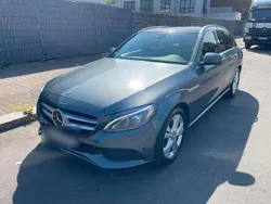 Grau Gebraucht 2017 Mercedes C220 Kombi | 20.000 € (Fairer Preis)