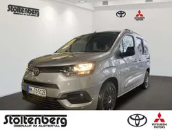 Bismut silber Gebraucht 2022 Toyota Proace Verso City Kombi | 27.480 € (Superpreis)