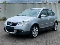 Silber Gebraucht 2006 VW Polo Cross Kleinwagen | 2.600 € (Fairer Preis)