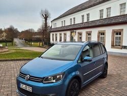 Blau Gebraucht 2014 VW Touran Highline Van / Kleinbus | 7.999 € (Guter Preis)