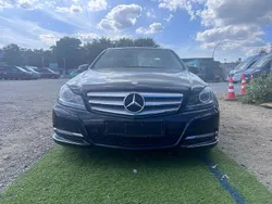 Schwarz Gebraucht 2011 Mercedes C250 Limousine | 9.990 € (Fairer Preis)