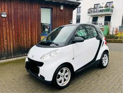 Weiß Gebraucht 2011 Smart ForTwo Coupé Kleinwagen | 3.250 € (Fairer Preis)