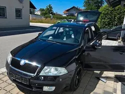 Schwarz Gebraucht 2007 Skoda Octavia Kombi | 3.500 € (Etwas zu teuer)