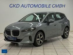 Skyscraper grau Gebraucht 2023 BMW 218 Active Tourer Sport Line Van / Kleinbus | 25.990 € (Fairer Preis)