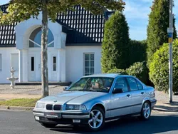 Grau Gebraucht 1997 BMW 320 Kombi | 4.990 € (Fairer Preis)
