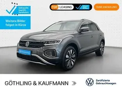 Indiumgrau metallic/schwarz Gebraucht 2024 VW T-Roc Move SUV | 26.430 € (Guter Preis)