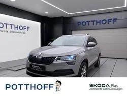 Steelgrau Gebraucht 2021 Skoda Karoq Clever SUV | 21.997 € (Fairer Preis)