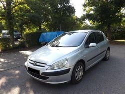 Silber Gebraucht 2004 Peugeot 307 Limousine | 2.750 € (Fairer Preis)