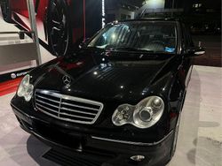 Schwarz Gebraucht 2005 Mercedes C200 Limousine | 5.999 € (Teuer)