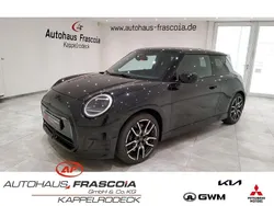 Schwarz Neu 2025 Mini Cooper Kleinwagen | 34.900 € (Superpreis)
