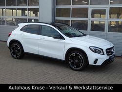 Weiß Gebraucht 2019 Mercedes GLA200 Urban SUV | 25.850 € (Fairer Preis)