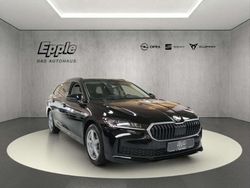 Ebony schwarz metallic Gebraucht 2025 Skoda Superb Essence Kombi | 34.490 €