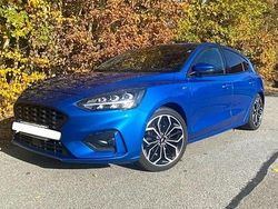 Blau Gebraucht 2019 Ford Focus ST-Line Limousine | 16.850 € (Etwas zu teuer)