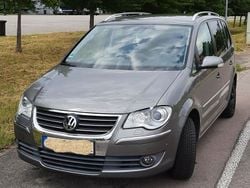 Grau Gebraucht 2007 VW Touran Highline Van / Kleinbus | 2.850 € (Superpreis)