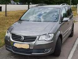 Grau Gebraucht 2007 VW Touran Highline Van / Kleinbus | 3.450 € (Guter Preis)