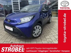 Juniper blue metallic Gebraucht 2025 Toyota Aygo Business Edition Kleinwagen | 17.280 € (Etwas zu teuer)