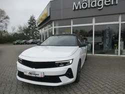Weiß Gebraucht 2024 Opel Astra Ultimate Kombi | 33.490 € (Teuer)