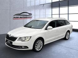 Weiß Gebraucht 2015 Skoda Superb Ambition Kombi | 11.990 € (Guter Preis)