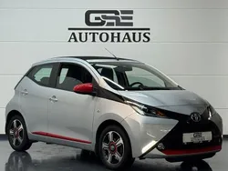 Silber Gebraucht 2018 Toyota Aygo X-wave Kleinwagen | 9.390 € (Fairer Preis)