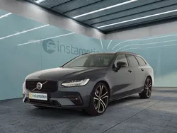 Blau Gebraucht 2023 Volvo V90 Ultimate Kombi | 49.980 € (Etwas zu teuer)