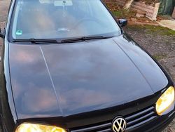 Schwarz Gebraucht 2004 VW Golf IV Kombi | 1.600 € (Fairer Preis)